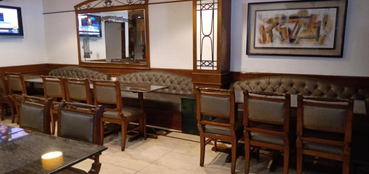 Hotel Fabexpress Kwality Regency Chandīgarh Zewnętrze zdjęcie