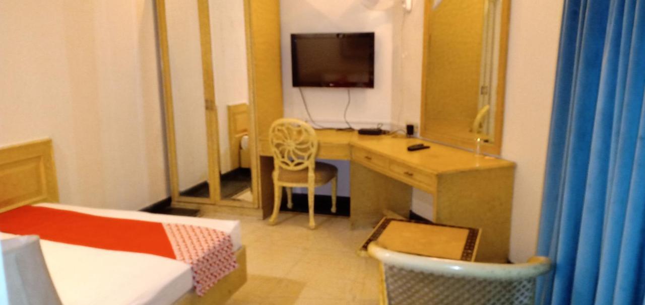 Hotel Fabexpress Kwality Regency Chandīgarh Zewnętrze zdjęcie