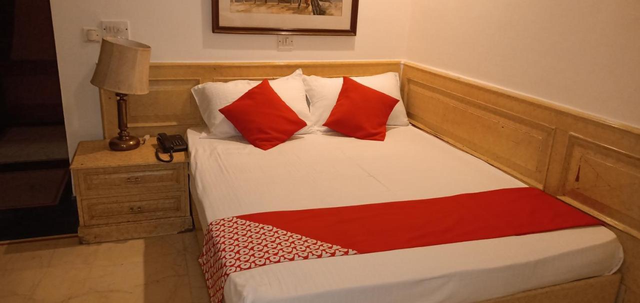 Hotel Fabexpress Kwality Regency Chandīgarh Zewnętrze zdjęcie