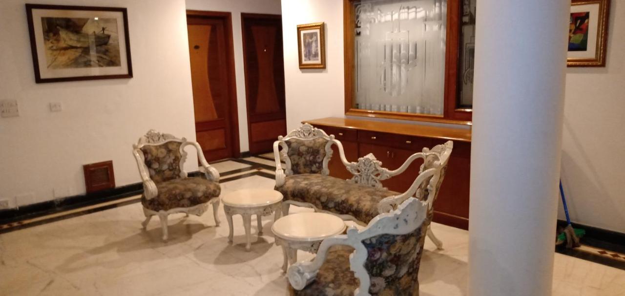 Hotel Fabexpress Kwality Regency Chandīgarh Zewnętrze zdjęcie