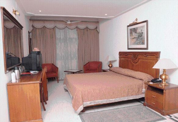 Hotel Fabexpress Kwality Regency Chandīgarh Pokój zdjęcie