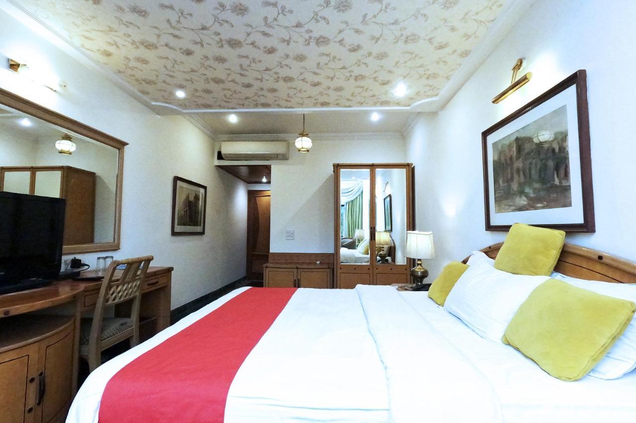 Hotel Fabexpress Kwality Regency Chandīgarh Zewnętrze zdjęcie