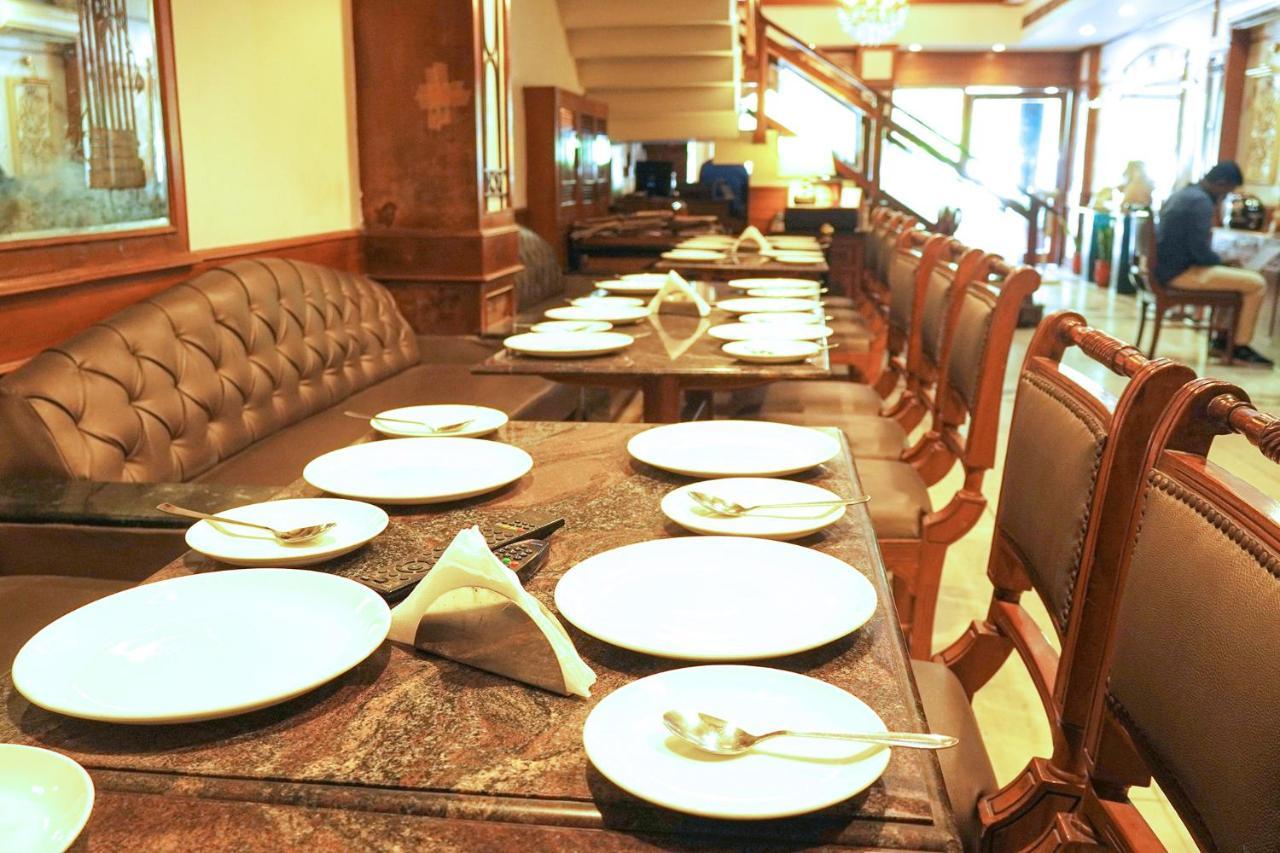 Hotel Fabexpress Kwality Regency Chandīgarh Zewnętrze zdjęcie