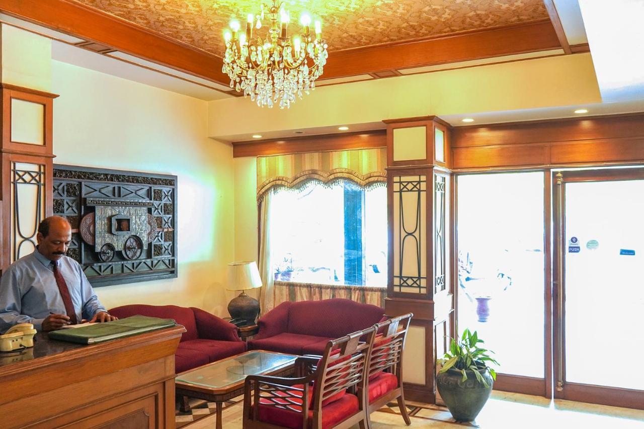 Hotel Fabexpress Kwality Regency Chandīgarh Zewnętrze zdjęcie