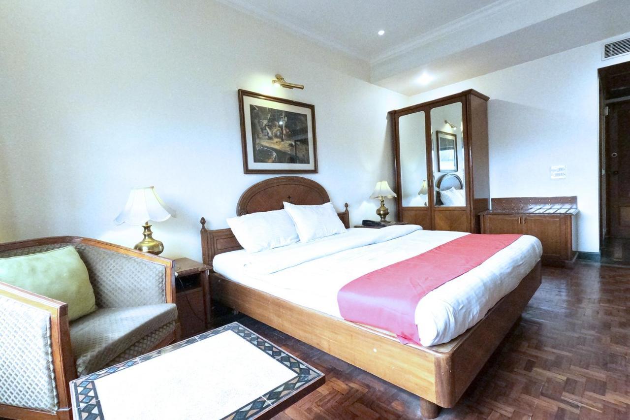 Hotel Fabexpress Kwality Regency Chandīgarh Zewnętrze zdjęcie