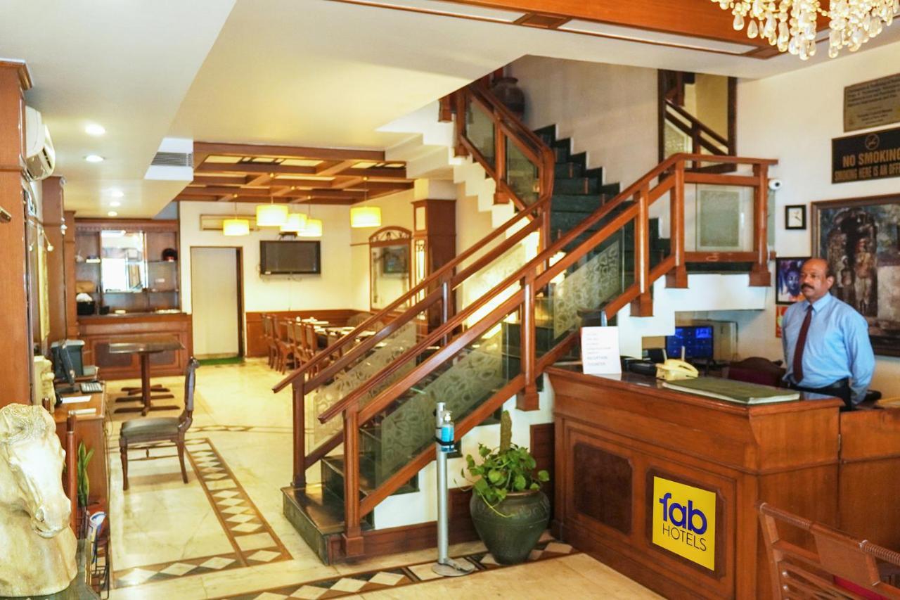 Hotel Fabexpress Kwality Regency Chandīgarh Zewnętrze zdjęcie